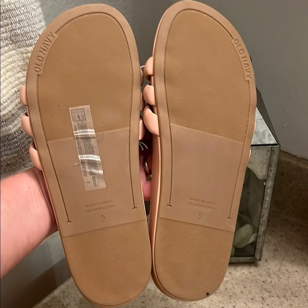 Old Navy Pink Slide Sandals with Minimalist Design